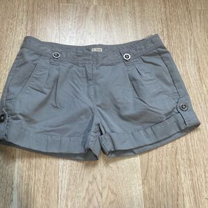 Nordstrom Hinge Woman’s Cuffed Chino  Gray Casual Pockets Shorts Size 6